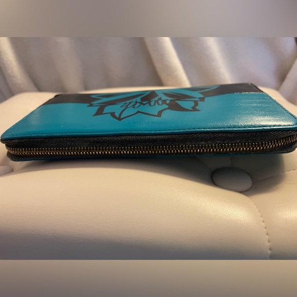 CELINE Long Leather Zippy Wallet in Turquoise and Black - Picture 7 of 8
